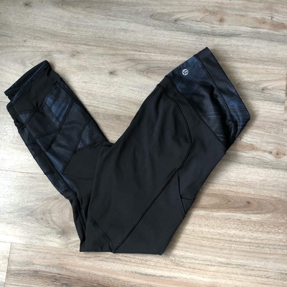 Lululemon Crops Size 4 - Picture 1 of 9